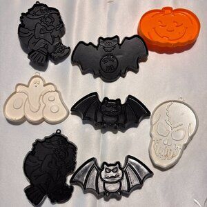 Vintage Hallmark Halloween Cookie Cutters Set of 8 Witches, Bats, Pumpkin, Skull